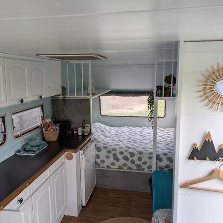 Caravan Zee By Bnb De Kapitein 't Horntje Dış mekan fotoğraf