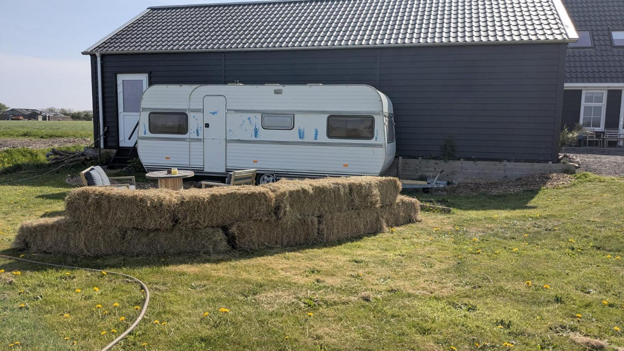 Caravan Zee By Bnb De Kapitein 't Horntje Dış mekan fotoğraf
